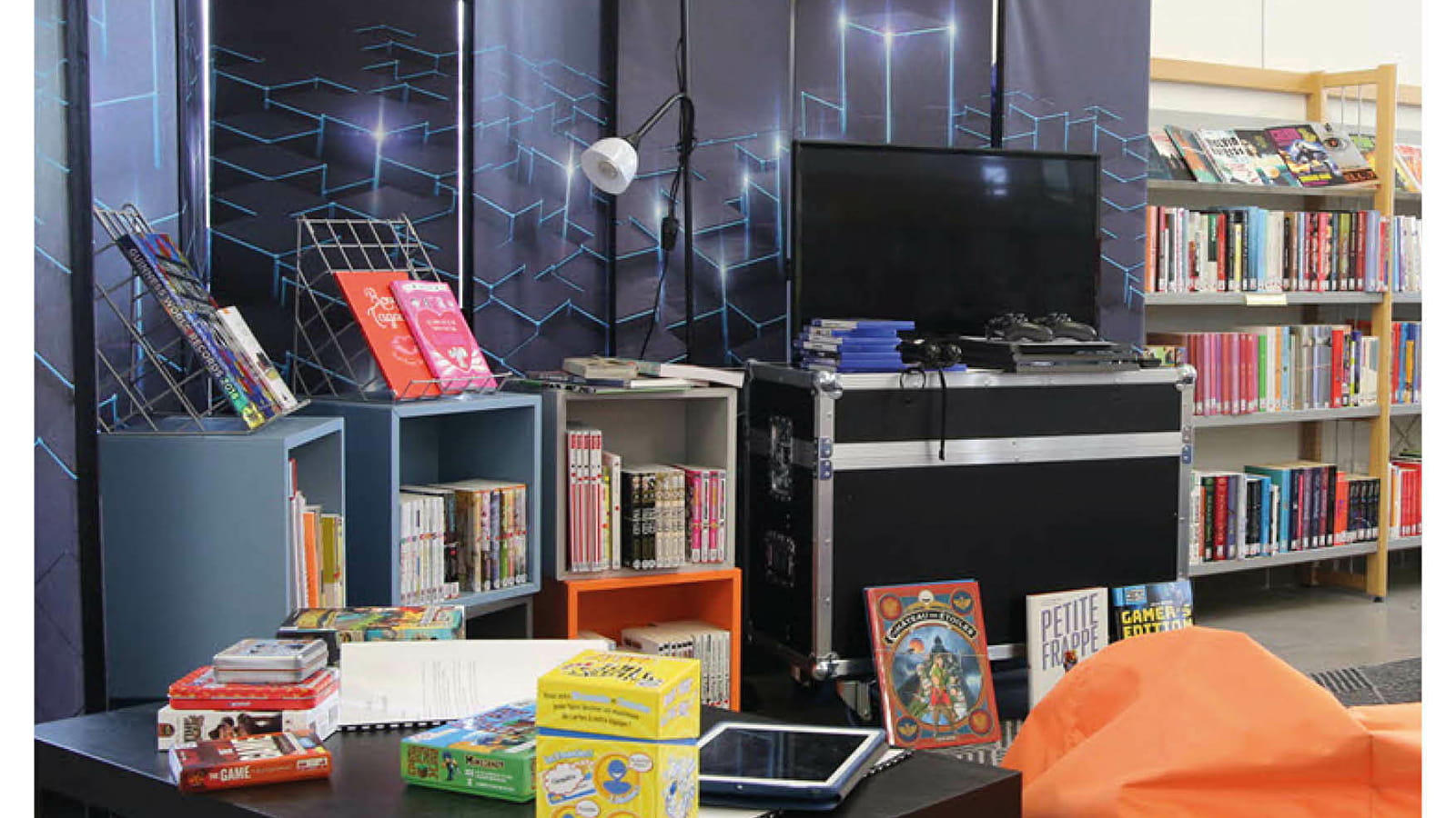 ADO ZONE - Espace mobile et connecté