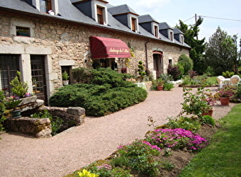 Auberge de l'Atre - QUARRE-LES-TOMBES