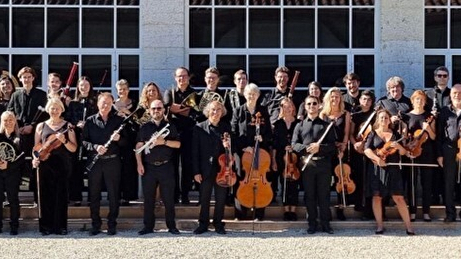 Grand Concert  symphonique à l'Abbaye de Fontenay le 8 août : Orchestre des Musiciens d'Europe direction : Félix Benati et le violoncelliste Pierre Fontenelle 